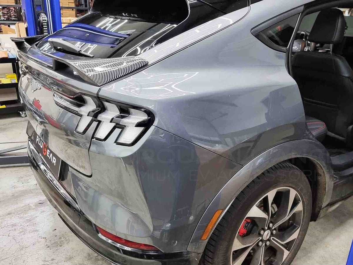 Tesla Model Y : Aileron arrière performant (ABS + revêtement) - Plugear