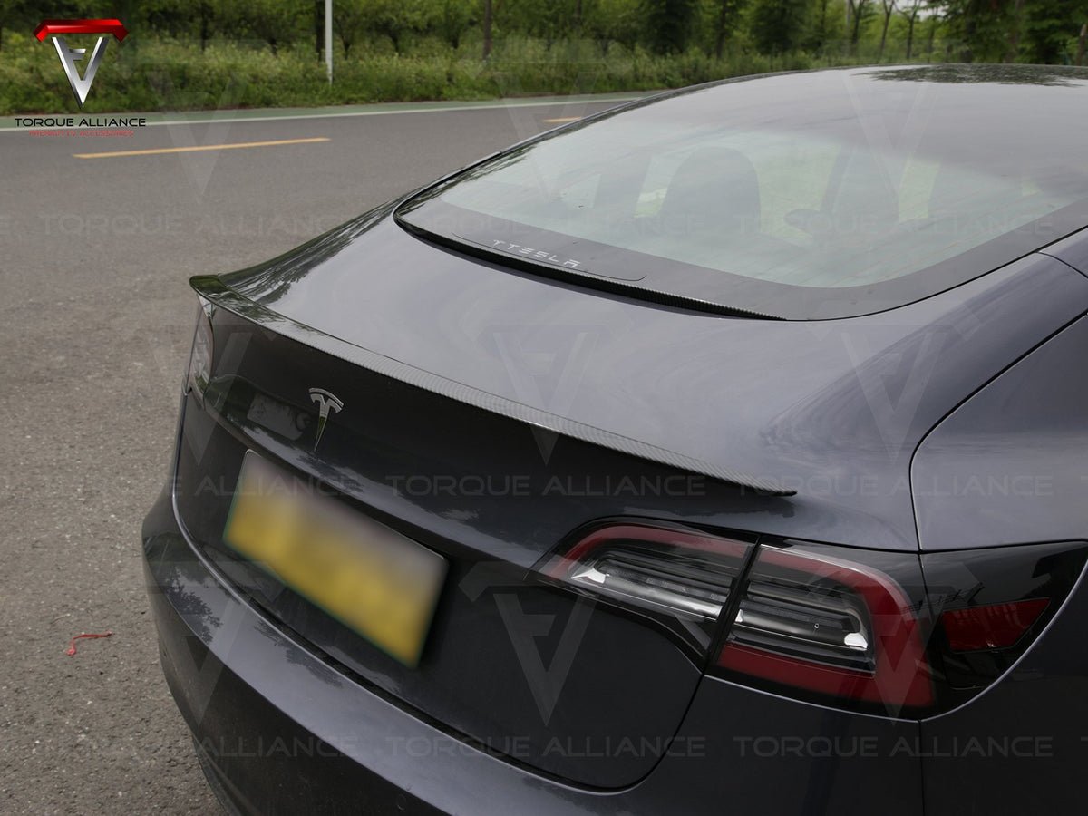Becquet de coffre arrière / Aileron performance Tesla Model 3