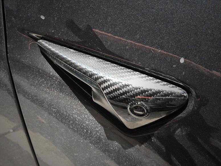 All Tesla Models: Side Fender Vent Camera Trim (Genuine Carbon Fiber Collection) - Torque Alliance