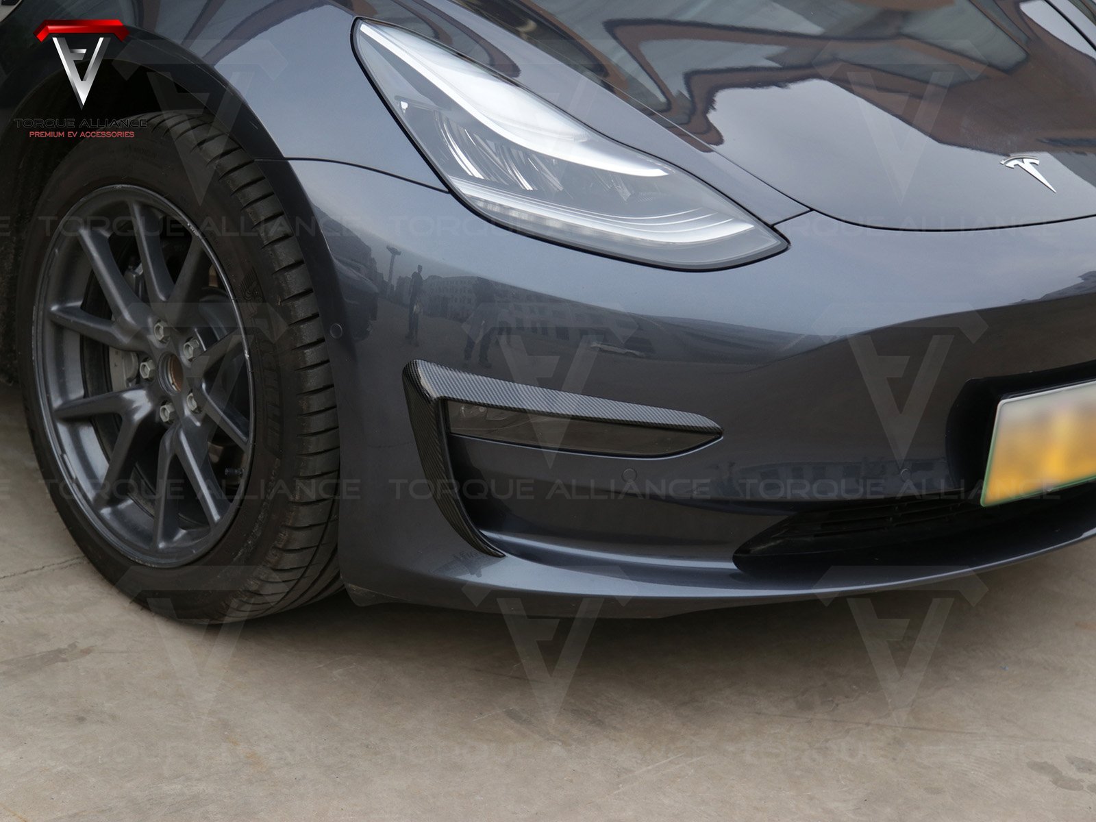 Model 3: Fog Light Trim Blade (2 pieces) - Torque Alliance