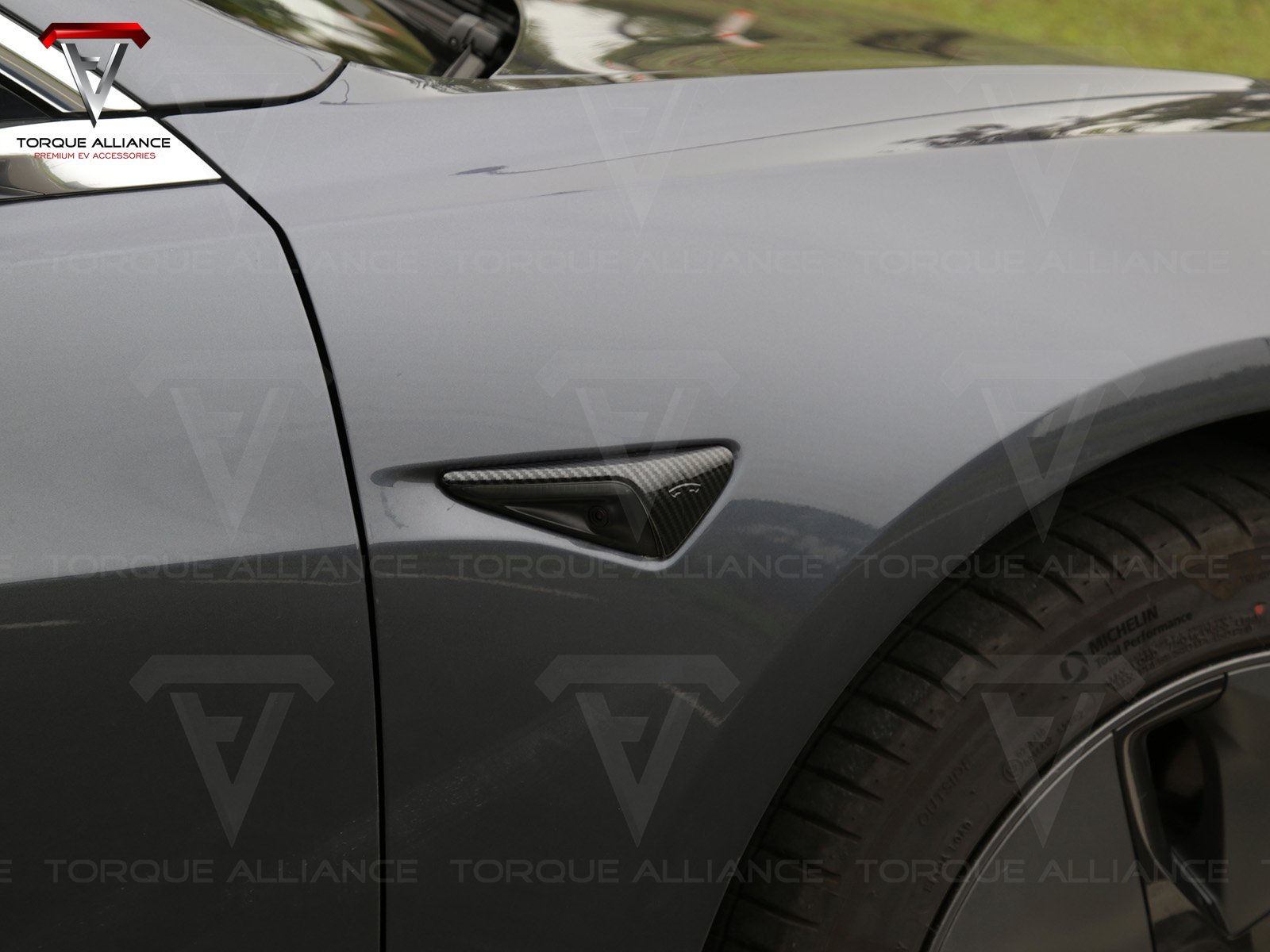 Tesla Model Y: Front Insect Screen, Radiator Protective Mesh Grill Pan -  Torque Alliance