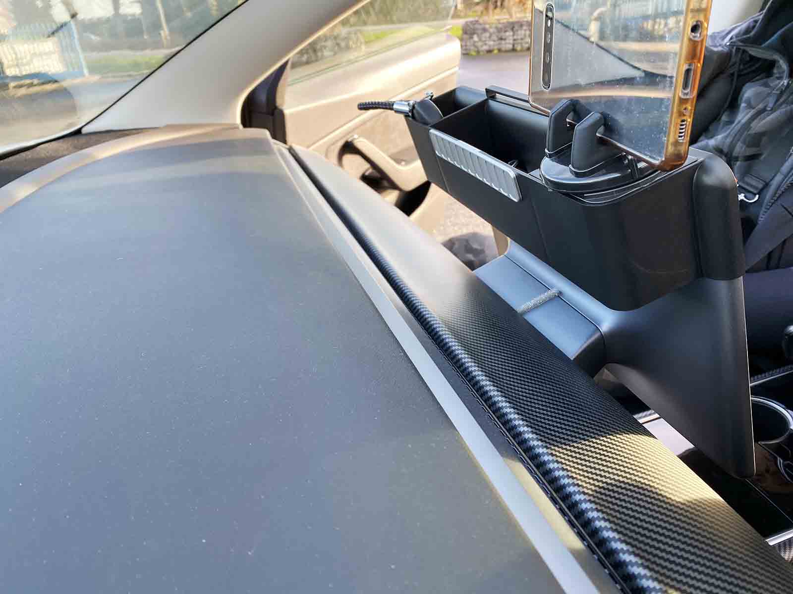 Model 3&Y: Behind Screen Organizer and Mobile Holder - Torque Alliance