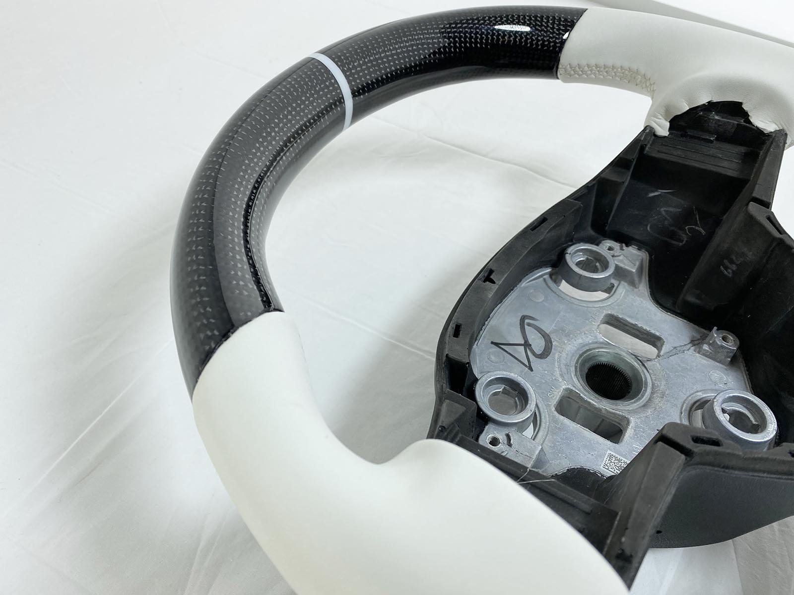 Model 3&Y: Custom Carbon Fiber Steering Wheel - Torque Alliance