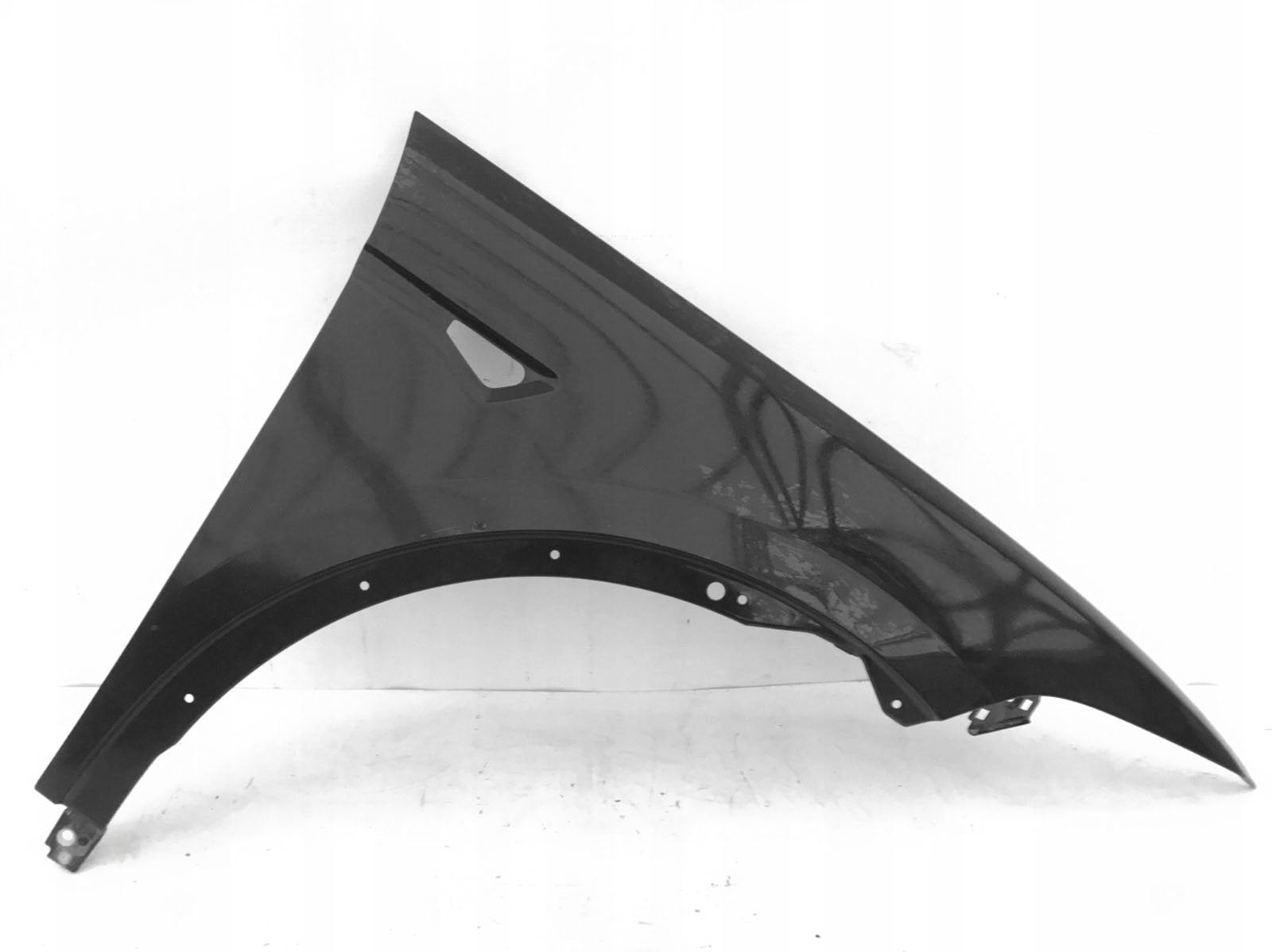 Model X_Front Right Bumper Fender (1061701-00-B,1061701 00 B,106170100B) - Torque Alliance