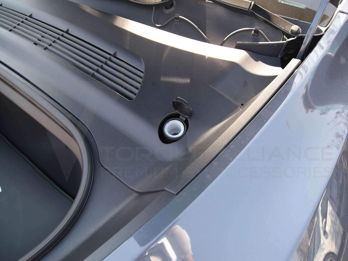 Tesla model 3 Windshield Washer Funnel - Compact, Vented by  Bluegooglueygley, Download free STL model