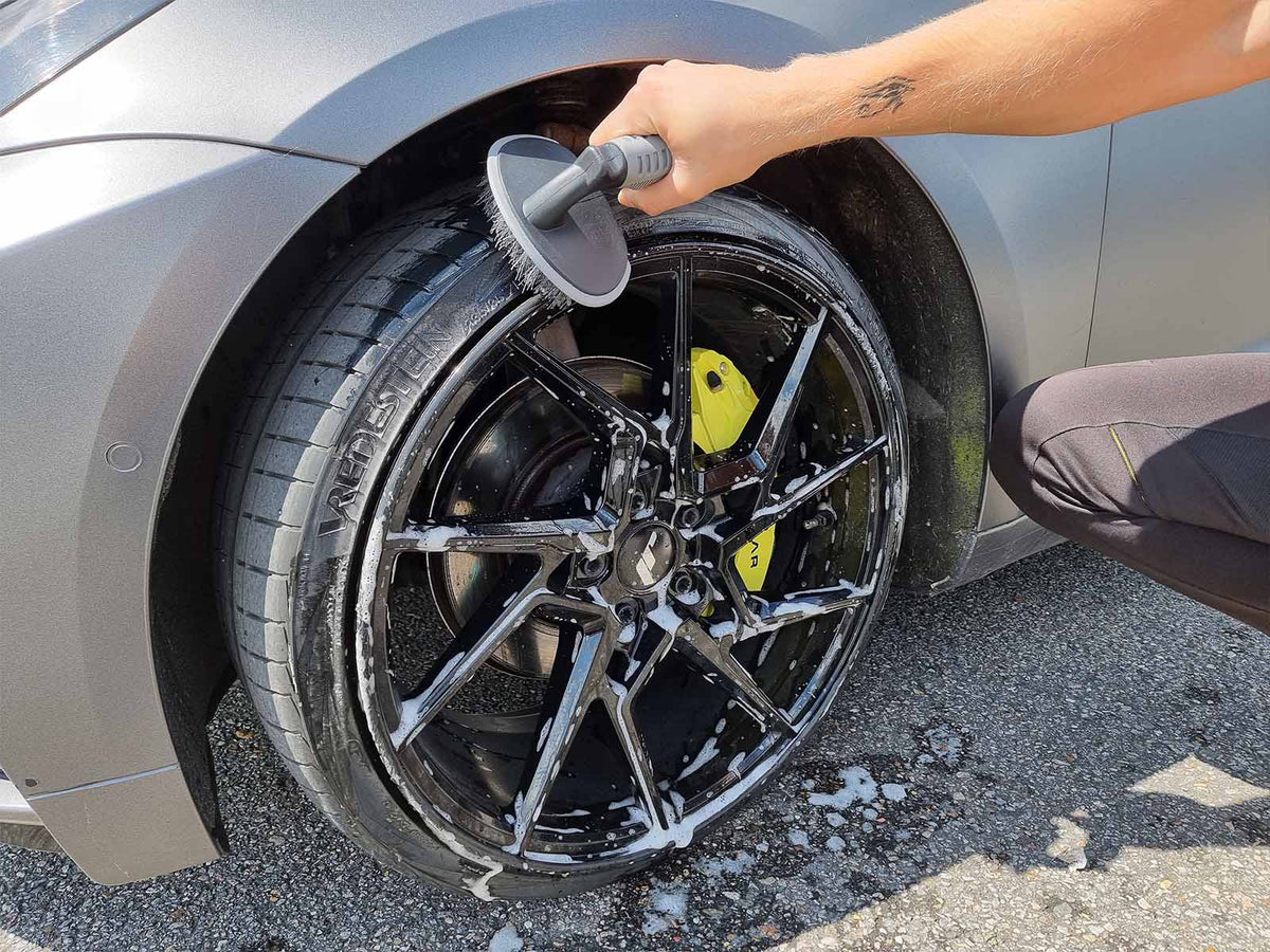 Willstar Rim Cleaner Brush,Wheel & Tire Brush,Car Detailing kit Dense and  Durable Tire Brush for Cleaning Wheels Rims Spokes Fenders Engines